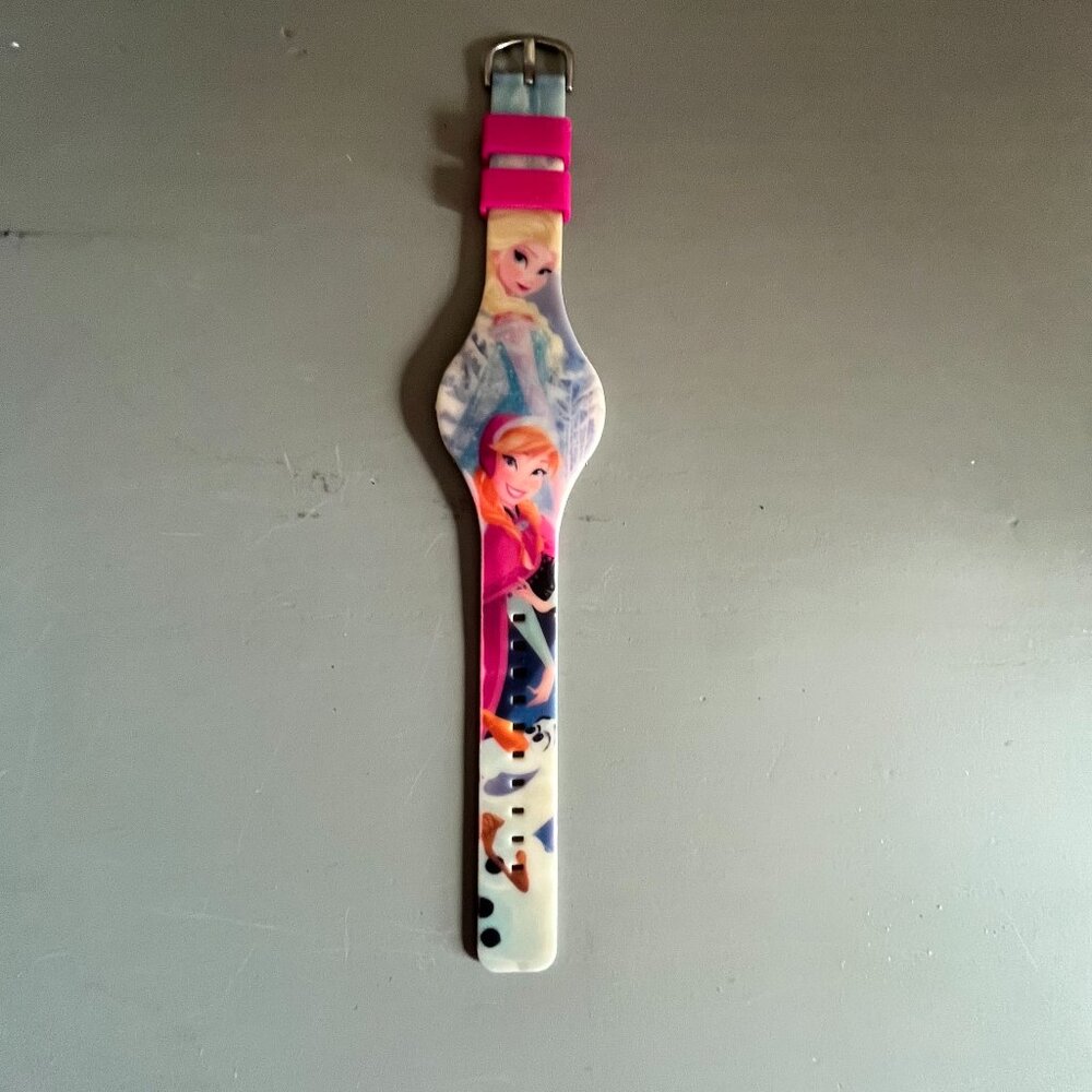 Kid’s Disney Frozen Digital Watch w/ BRAND NEW BATTERY